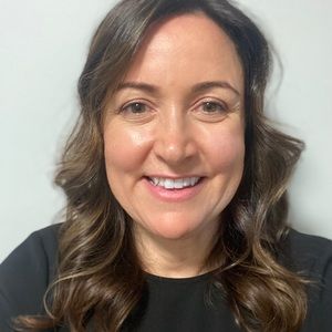 Meet your Posher, Simone